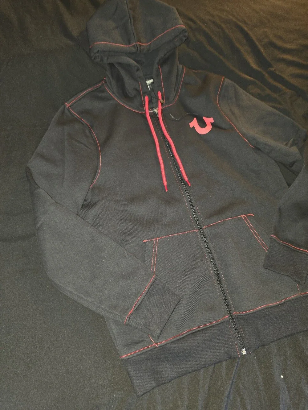 True Religion FIRE! NWOT! The Contrast Logo Hoodie in Black. Sz Sm. R2S!